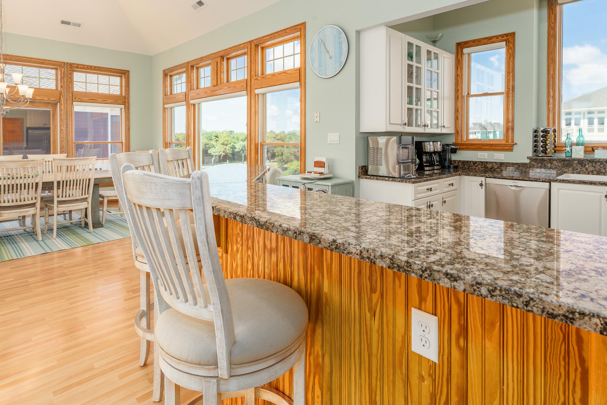 Kitchen Bar