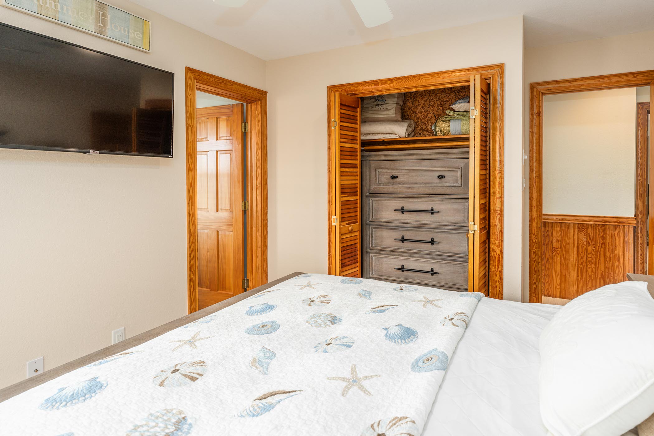Mid Level Queen Bedroom