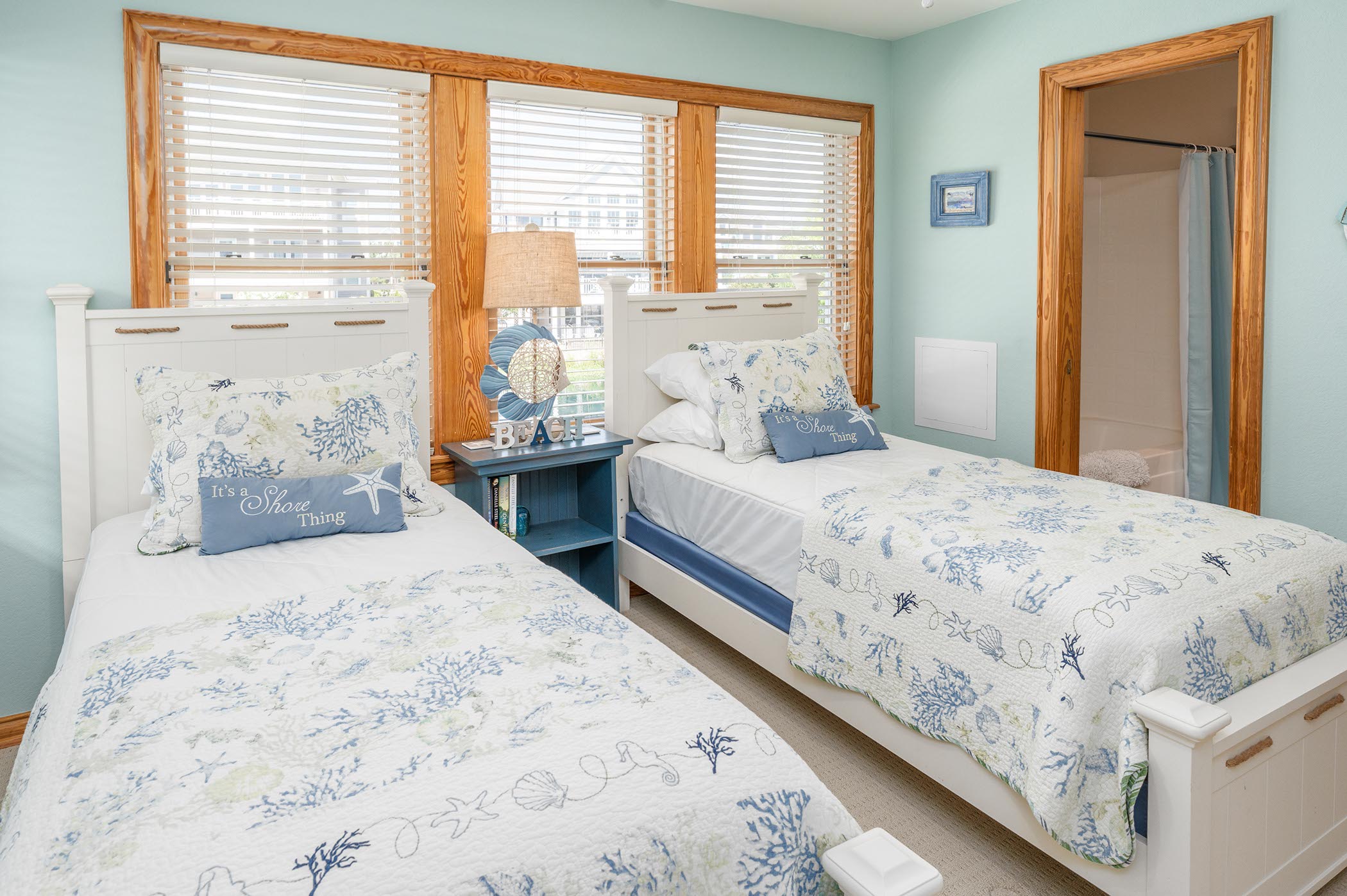 Mid Level Double Twin Bedroom